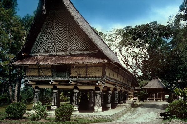 4-11-10 Pematang Purba, ancien palais royal - Sumatra - Indonésie, 1987