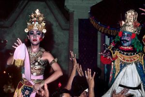 L'art de la danse, danse du Kecak - Bali - Indonésie, 1987