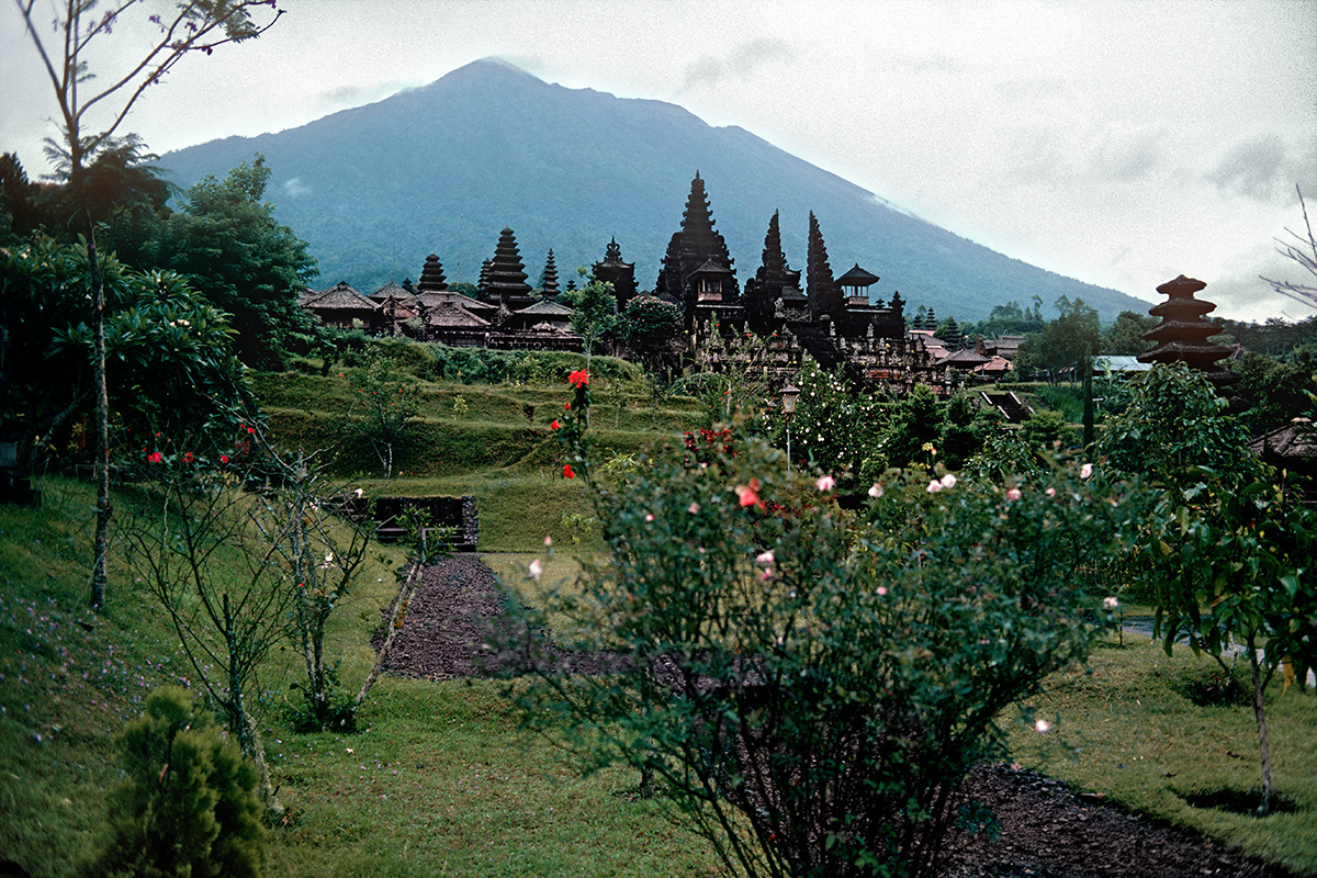 Le temple de Besakih, au pied du Gunung Agung - Bali